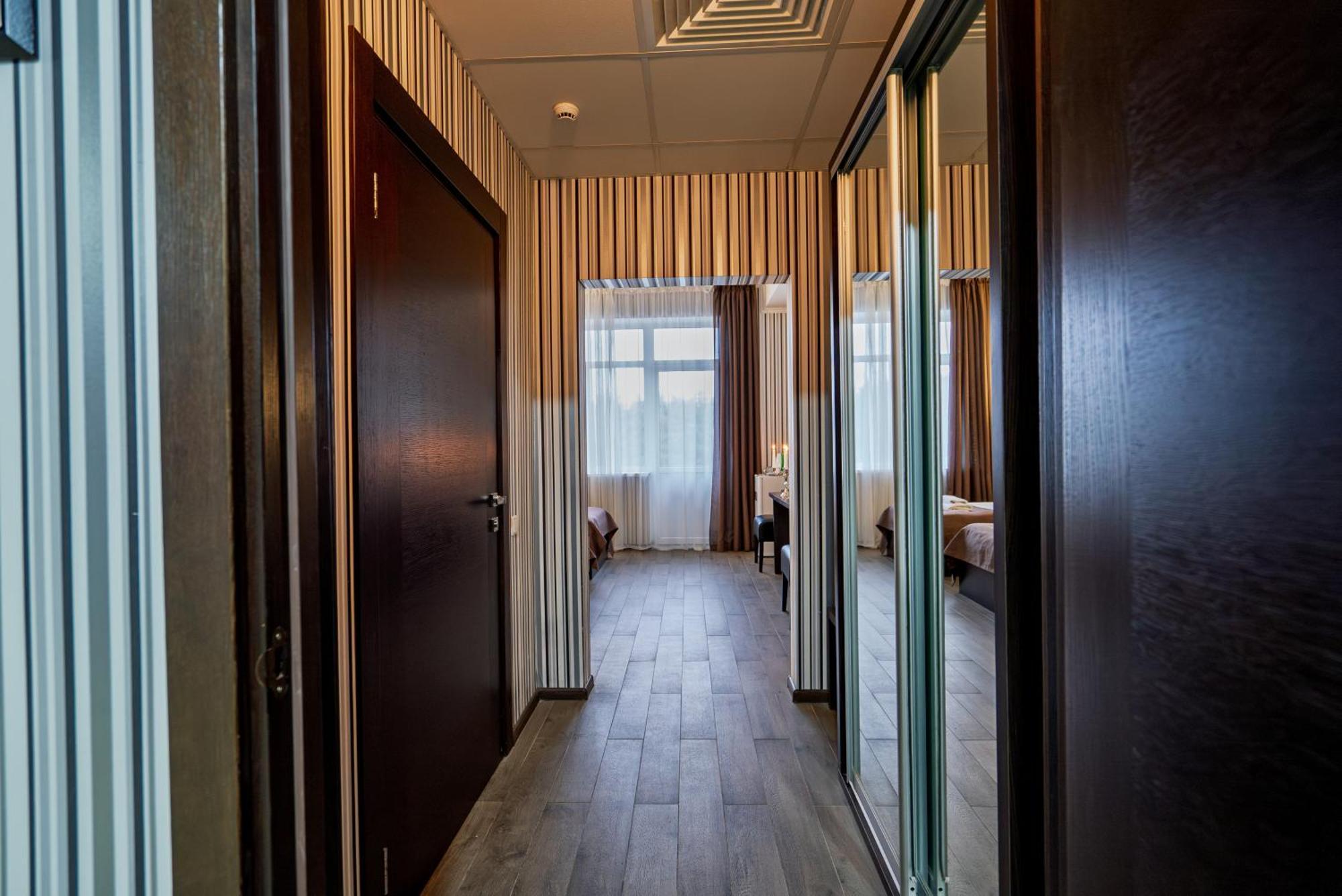 Congress Hotel Verhovina Petropavlovskaya Borshchagovka Extérieur photo