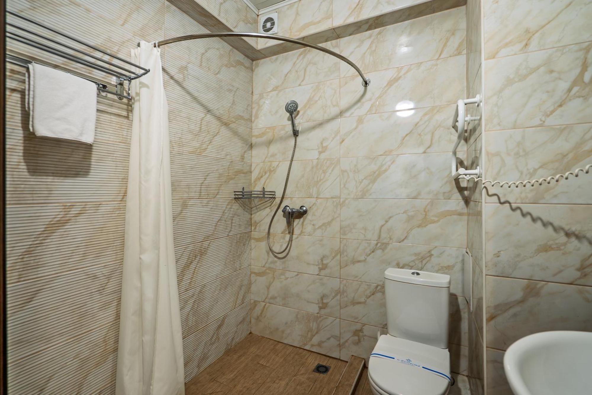 Congress Hotel Verhovina Petropavlovskaya Borshchagovka Extérieur photo