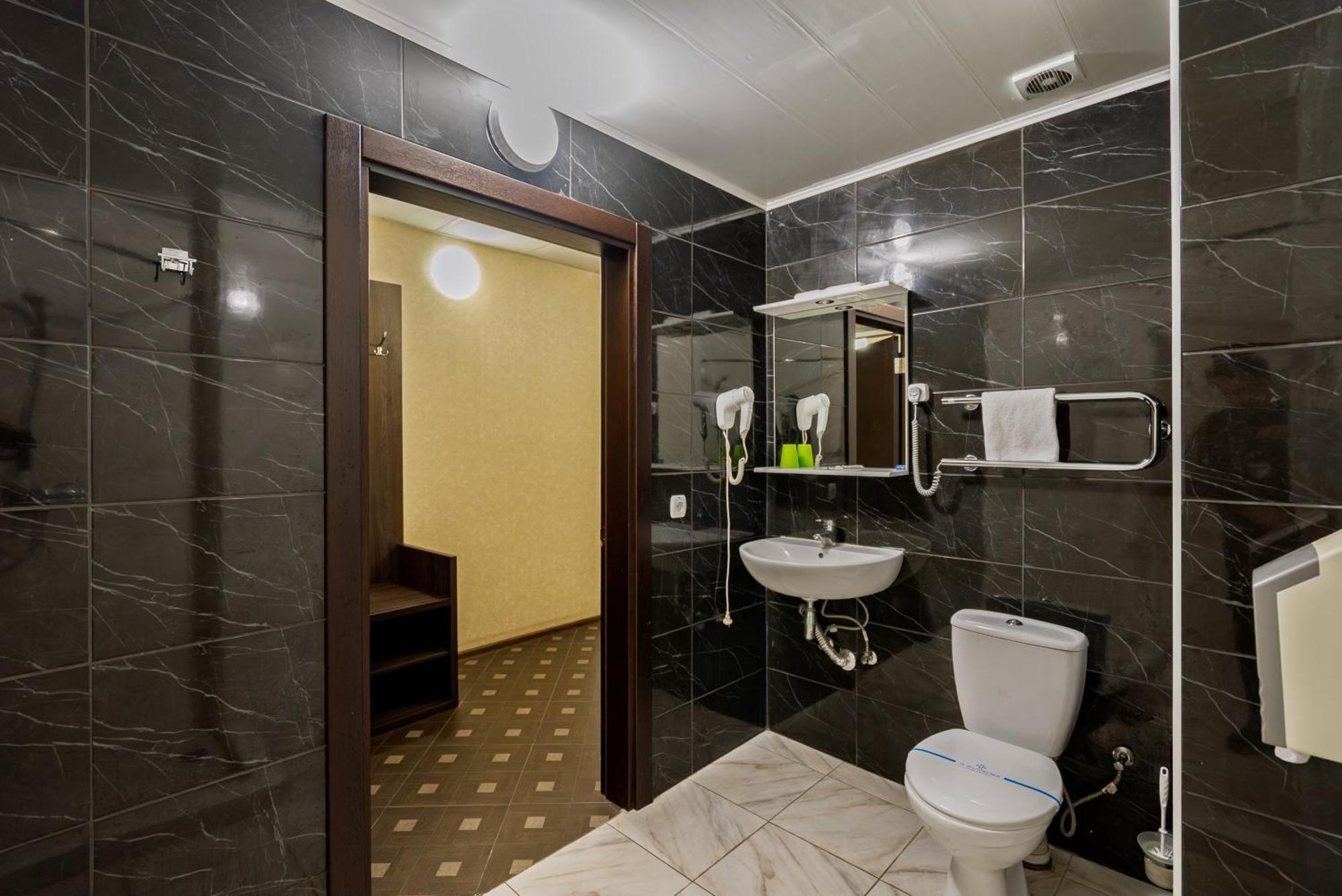 Congress Hotel Verhovina Petropavlovskaya Borshchagovka Extérieur photo
